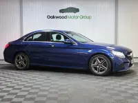 Usado Mercedes C220 AMG line 194 HP (142 kW) 2019 Azul Sedan