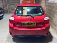 Usado Toyota Auris 2010 Vermelho Citadino