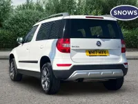 Used Skoda Yeti Outdoor SE Drive 110 HP (80 kW) 2017 White SUV