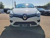Used Renault Clio Iconic 110 HP (80 kW) 2018 White Hatchback