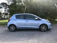 Used Toyota Yaris 99 HP (72 kW) 2015 Blue Hatchback
