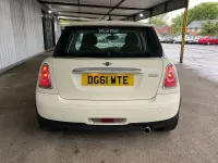 Used Mini ONE Hatch 98 HP (72 kW) 2011 White Hatchback