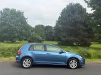 Begagnad VW Golf VII 2016 Blå Halvkombi