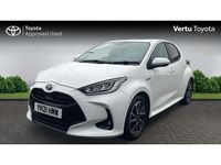 Used Toyota Yaris Hybrid Design 116 HP (85 kW) 2021 White Hatchback