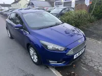Used Ford Focus Zetec 125 HP (91 kW) 2015 Blue Hatchback
