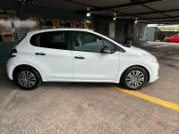 Used Peugeot 208 Access 68 HP (50 kW) 2014 White Hatchback