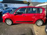 Begagnad Citroën C3 Picasso VTR Sport 2015 Röd Minibuss