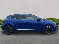 Używany Renault Clio V Techno 2025 Niebieski Hatchback