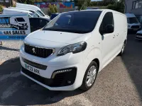 Used Peugeot e-Expert 100 kW (136 HP) 2022 White Van