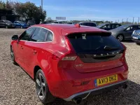 Used Volvo V40 R-Design 115 HP (84 kW) 2013 Red Hatchback