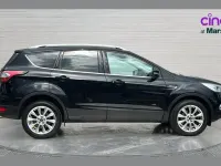 Usado Ford Kuga Titanium 180 CV (132 kW) 2019 Negro SUV