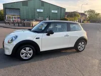 Used Mini Cooper D Hatch 2018 White Hatchback