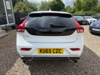 Used Volvo V40 R-Design 120 HP (88 kW) 2015 White Hatchback