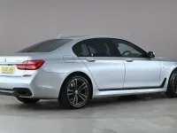 Usado BMW 730 M Sport 265 CV (194 kW) 2019 Plateado Berlina