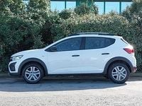 Used Dacia Sandero Essentiel 91 HP (66 kW) 2022 White Hatchback