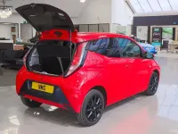 Used Toyota Aygo x-style 69 HP (50 kW) 2018 Red Hatchback