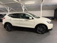 Used Nissan Qashqai Tekna 2014 White SUV