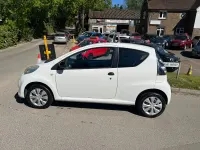 Used Citroën C1 68 HP (50 kW) 2010 White Hatchback