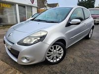 Used Renault Clio II Dynamique 75 HP (55 kW) 2011 Silver Hatchback