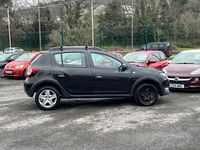 Used Dacia Sandero Lauréate 90 HP (66 kW) 2015 Black Hatchback