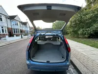 Used Ford Focus Ghia 145 HP (106 kW) 2006 Blue Estate