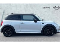 Used Mini Cooper Comfort 136 HP (100 kW) 2019 White silver Hatchback