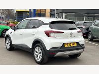 Used Renault Captur Iconic 91 HP (66 kW) 2022 Metallic  arctic white  SUV