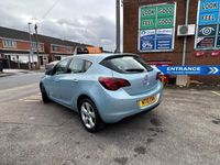 used Vauxhall Astra 1.6 16v SRi Hatchback 5dr Petrol Manual Euro 5 (115 ps)