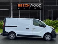 Used Vauxhall Vivaro S 90 HP (66 kW) 2014 White MPV