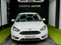 Used Ford Focus Zetec 125 HP (91 kW) 2015 White Hatchback