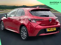 Used Toyota Corolla Design 122 HP (89 kW) 2019 Red Hatchback