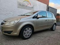 Used Vauxhall Corsa Club 89 HP (65 kW) 2007 Gold Hatchback
