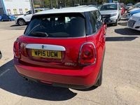 Usado Mini Cooper D Hatch 116 HP (85 kW) 2015 Vermelho Citadino