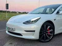 Used Tesla Model 3 Performance 330 kW (450 HP) 2019 White Sedan