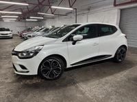 Used Renault Clio IV Iconic 90 HP (66 kW) 2019 White Hatchback