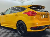 Used Ford Focus ST 250 HP (183 kW) 2017 Hatchback