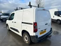 Gebraucht Vauxhall Combo Edition 100 PS (73 kW) 2020 Weiß Van / Kleinbus