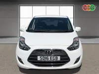 Used Hyundai ix20 SE 125 HP (91 kW) 2016 White Hatchback