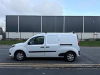 Used Nissan NV250 Tekna 95 HP (69 kW) 2020 White Van