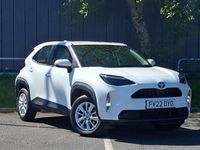 Used Toyota Yaris Hybrid 116 HP (85 kW) 2022 White Estate
