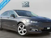 Usado Ford Mondeo Titanium 190 HP (139 kW) 2018 Cinzento Sedan