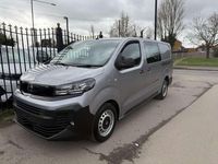 Neu Vauxhall Vivaro S 145 PS (106 kW) 2025 Silber Van / Kleinbus