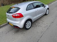 Used Kia Rio 2014 Silver Hatchback