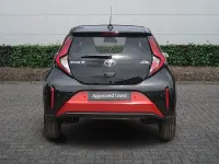 Used Toyota Aygo X 72 HP (52 kW) 2023 Red SUV