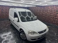 Używany Vauxhall Combo 75 KM (55 kW) 2011 Biały Minivan