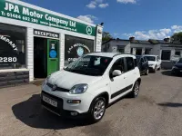 Used Fiat Panda Trekking 85 HP (62 kW) 2015 White Hatchback