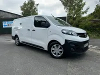 Used Vauxhall Vivaro 100 HP (73 kW) 2021 White MPV