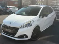Used Peugeot 208 82 HP (60 kW) 2017 White Hatchback