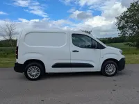 Used Peugeot Partner Premium 2021 White MPV