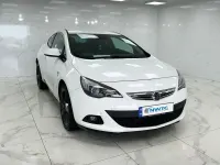 Używany Vauxhall Astra GTC SRi 2015 Biały Hatchback